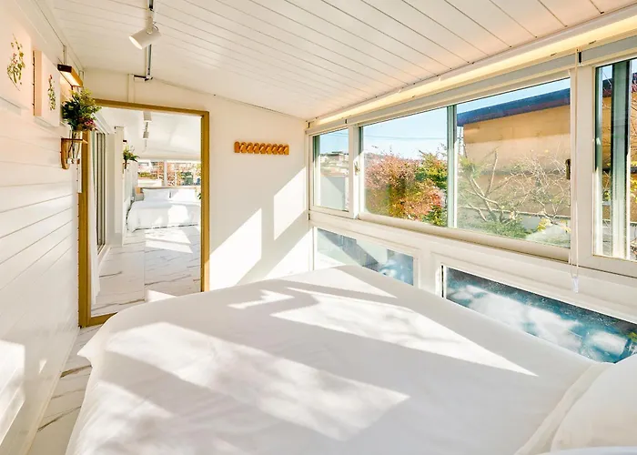 Vakantiehuis Sa Tailored Service Urban Retreat Near Metro