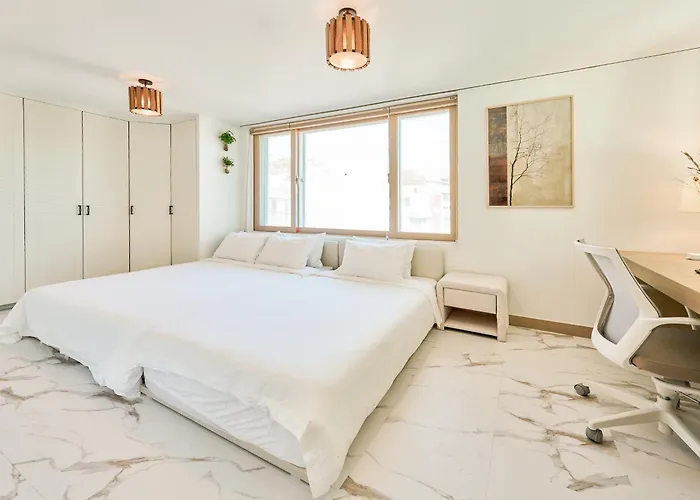 Vakantiehuis Sa Tailored Service Urban Retreat Near Metro *