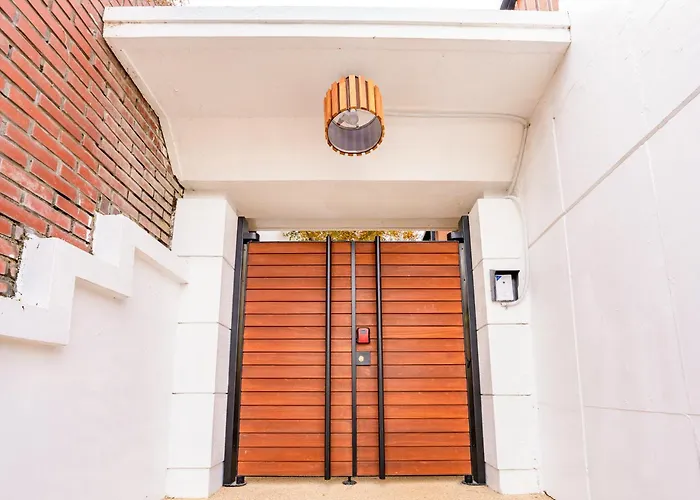 Vakantiehuis Sa Tailored Service Urban Retreat Near Metro