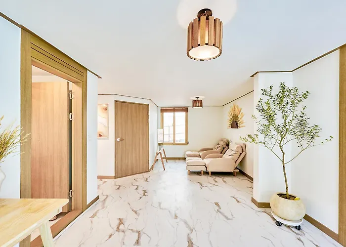Vakantiehuis Sa Tailored Service Urban Retreat Near Metro *