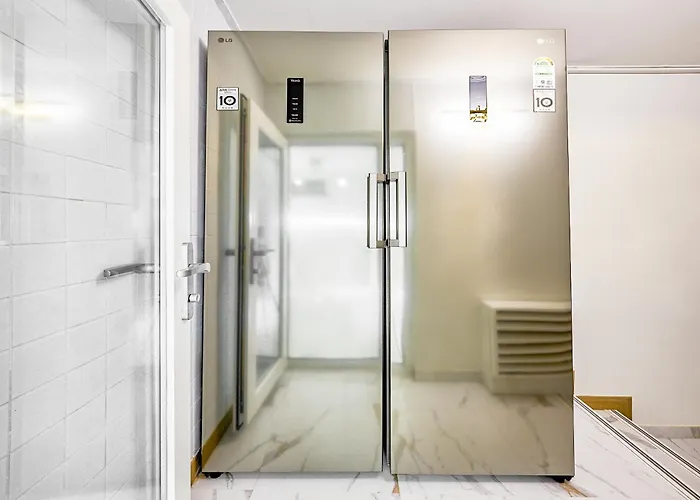 Vakantiehuis Sa Tailored Service Urban Retreat Near Metro