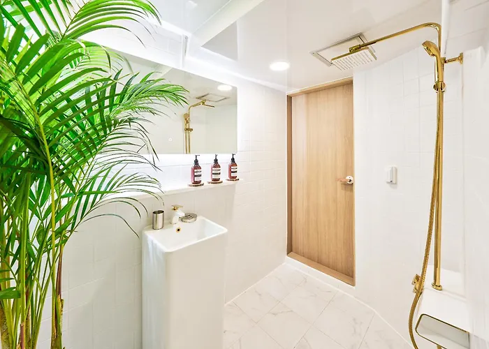 Sa Tailored Service Urban Retreat Near Metro Seoel